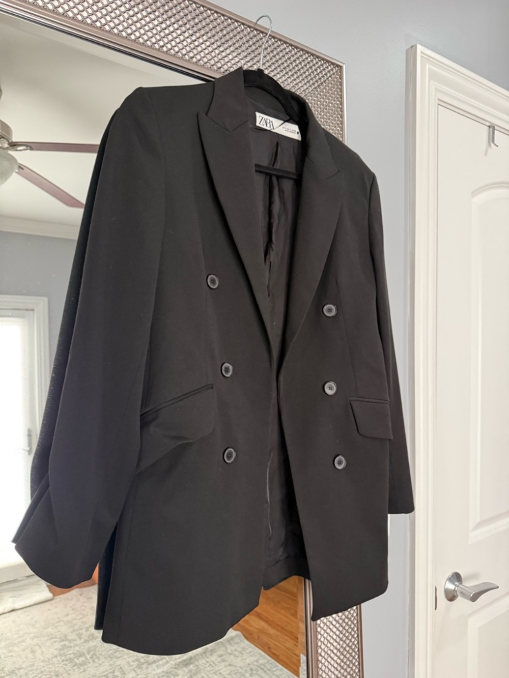 Zara Black Double-Breasted Suit Blazer